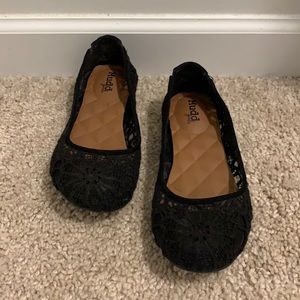 Lace Flats